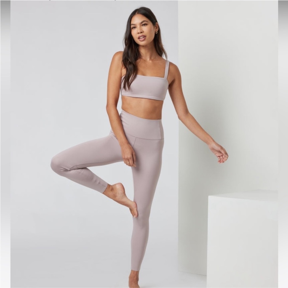 Vuori Evolve Legging Uplift Legging Dusk Pink 7/8 Length High Rise